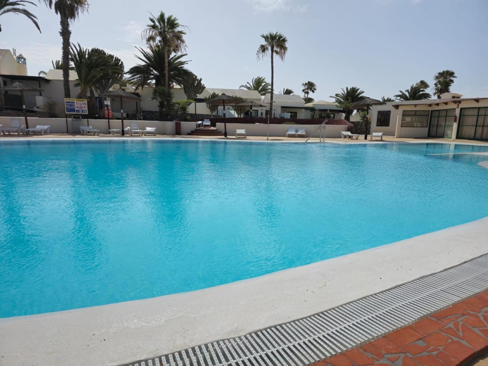 Bungalow Paseo Del Mar- Playa Roca Residence Sea Front Access - Free Ac - Wifi Costa Teguise Eksteriør bilde
